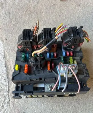 Peugeot 207 BSM Control unit 9664055780 L11