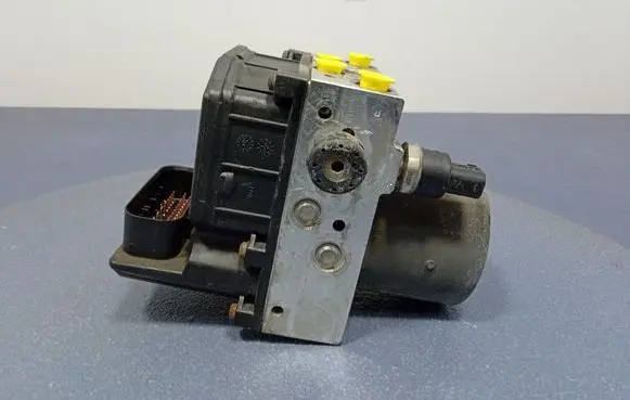 Audi A6 Allroad C5 ABS Pump 4B0614517H