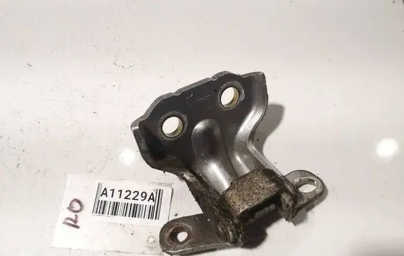 KIA Sorento Front door upper hinge 