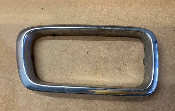 BMW 7 E38 Front grill 8125816