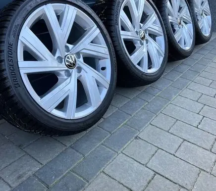 Volkswagen Golf VIII R18 alloy rim 5H0601025AE