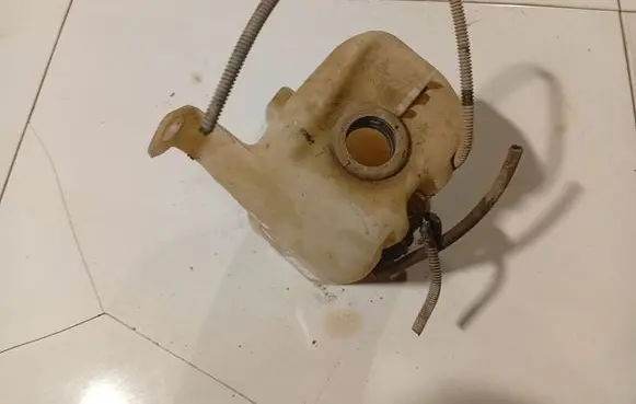 Fiat Doblo Windshield washer fluid reservoir/tank 