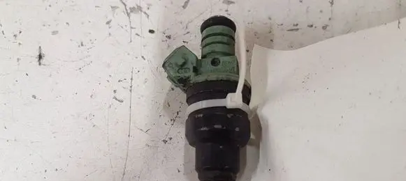 BMW 5 E39 Fuel injector 0280150415