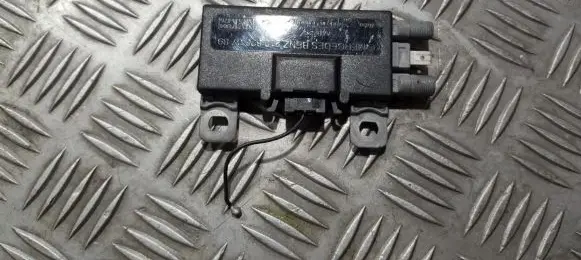 Mercedes-Benz E W210 Antenna control unit 2108200789
