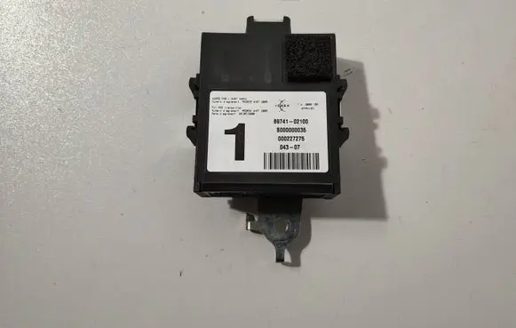 Toyota Auris 150 Door control unit/module 8974102100