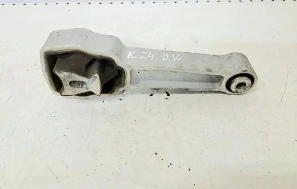 Volvo V70 Engine mount bracket 
