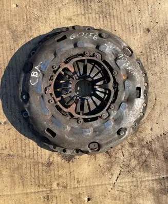 Volkswagen Golf VI Pressure plate 