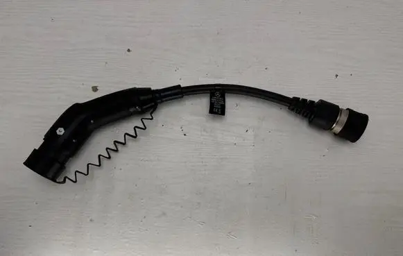 Mercedes-Benz Sprinter W907 W910 Brake vacuum hose/pipe A0008210802 400V32A