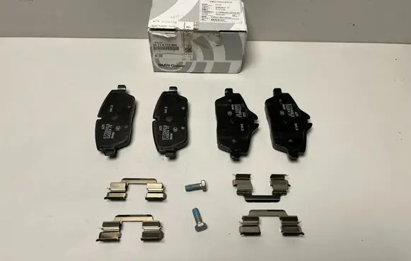 Mini One - Cooper Coupe R56 Brake pads (front) 6772892