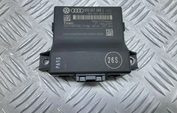 Audi A5 8T 8F Gateway control module 8R0907468L