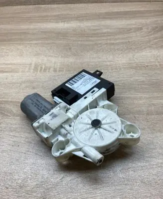 Ford C-MAX I Rear door window regulator motor 992764100 981537102 5WK11575H