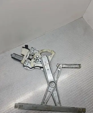 Toyota Corolla E120 E130 Front door window regulator with motor 0130822032