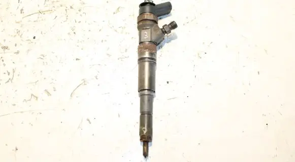 BMW 5 E60 E61 Fuel injector 7794435 0445110209