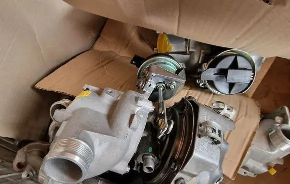 Audi A3 S3 8V Turbo 04L253010B-SD-T
