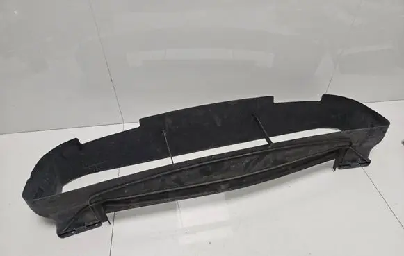 BMW M6 Intercooler air guide/duct channel 18779815 L6M6T3