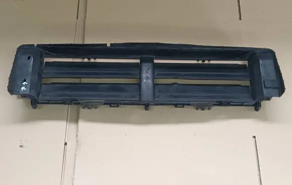 KIA Niro Intercooler air channel guide 86961G5500