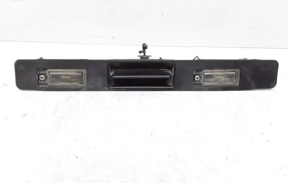 Volvo XC70 Trunk door license plate light bar 9203101