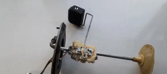 Fuel level sensor