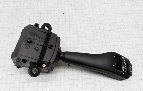 BMW 5 E39 Wiper control stalk 8375407