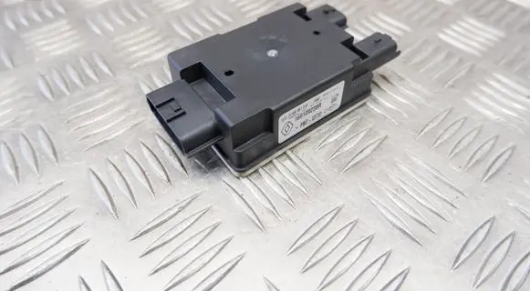Nissan Qashqai Fuel injection pump control unit/module 169109238R 0580001013