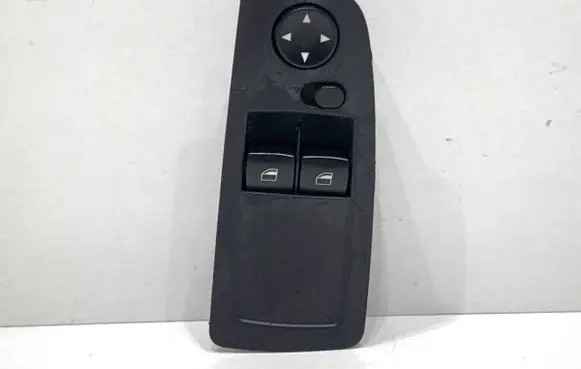 BMW 1 E81 E87 Electric window control switch 6952006