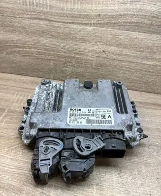 Peugeot 407 Engine control unit/module 9662213380 0281012984