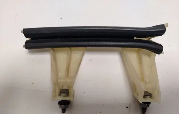 Citroen C4 I Picasso Rear door windshield rail 9654092480