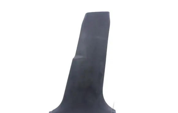 (B) pillar trim (bottom)