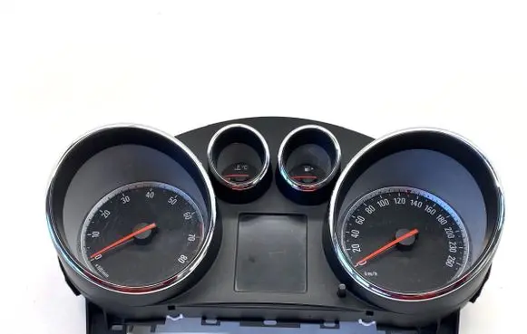 Opel Astra J Speedometer (instrument cluster) 39069791