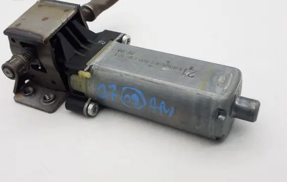 Audi Q7 4L Seat adjustment motor 0390203218 905415103