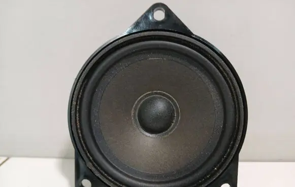 BMW 1 E81 E87 Parcel shelf speaker 9141494 430407858261 18820010