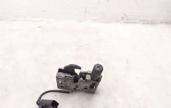 Audi A5 Engine bonnet/hood lock/catch 8W0823509E
