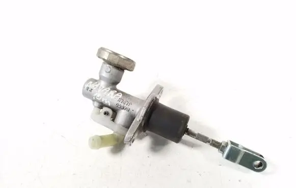 Nissan Navara Clutch master cylinder