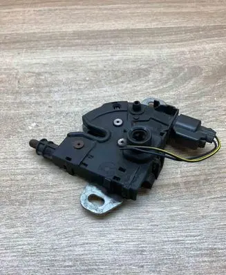 Ford Focus C-MAX Engine bonnet/hood lock/catch 3M5116700AB