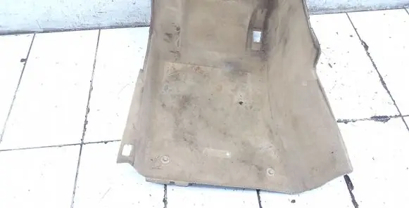 Mercedes-Benz CLS C219 Front floor carpet liner A2116800140
