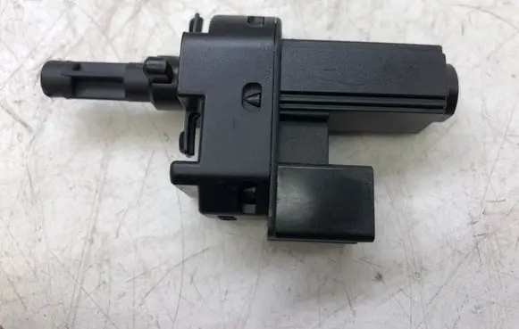 Clutch pedal sensor