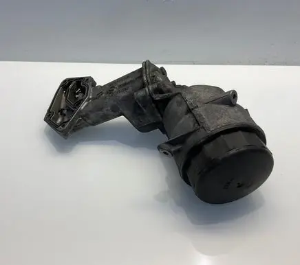 Mercedes-Benz S W221 Oil filter mounting bracket A6421800010 6421800010