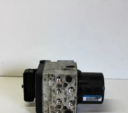 Volkswagen PASSAT B6 ABS Pump 3C0614109