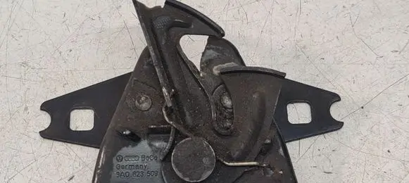 Engine bonnet/hood lock/catch