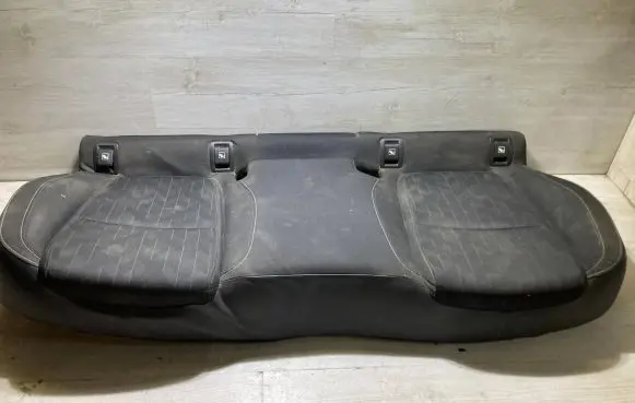 Renault Megane IV Second row seats 