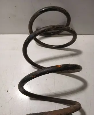 BMW 5 E39 Front coil spring