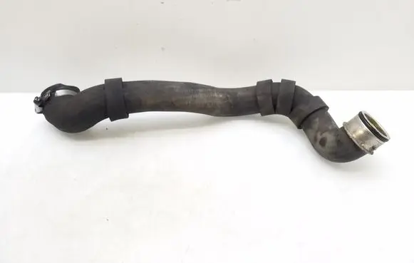 Mercedes-Benz C W203 Engine coolant pipe/hose
