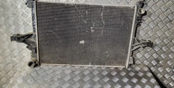Volvo V70 Coolant radiator 8649916A 010526