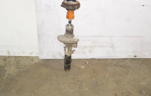 Volkswagen Polo IV 9N3 Front shock absorber/damper 6Q0413031CD