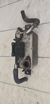 Mitsubishi Pajero Oil filter mounting bracket 