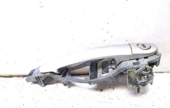 Skoda Superb B5 (3U) Front door exterior handle 3B0837886