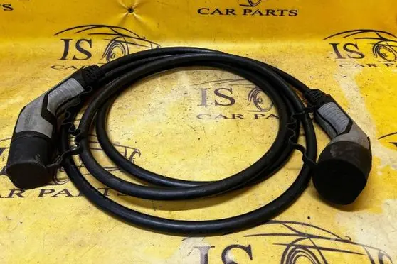 Tesla Model 3 Electric car charging cable 8807EVCZ5 EVT2G3PC3AC326A