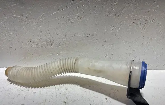 Peugeot 307 Window washer liquid tank fill tube 21010900F 78662B029