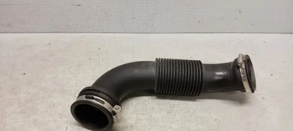 Ford Focus ST Turbo air intake inlet pipe/hose S9E0B