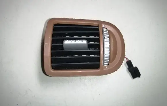 Porsche Cayenne (9PA) Dashboard side air vent grill/cover trim 7L5819704A